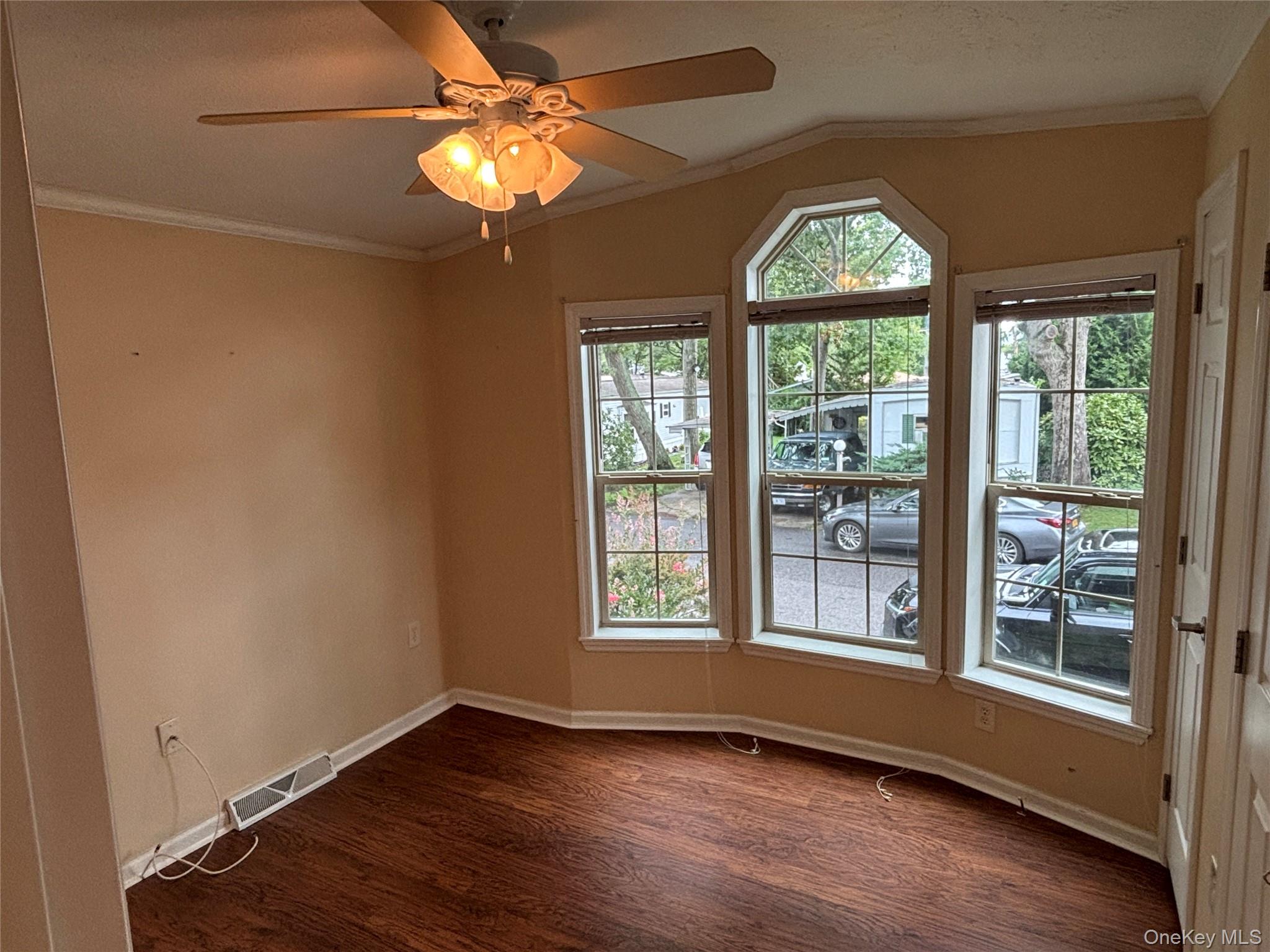 1661 Old Country Road, Unit 84 photo 18