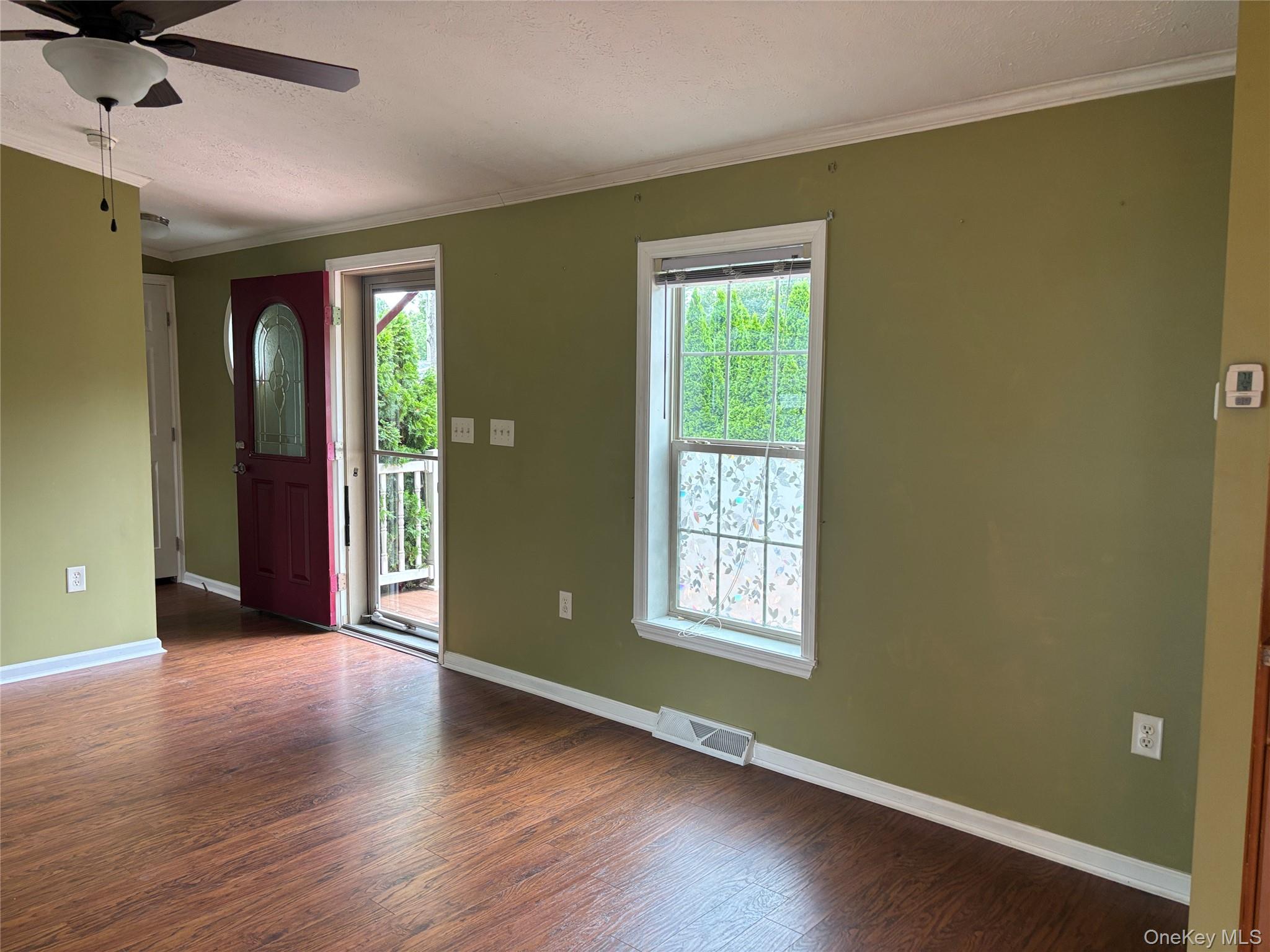 1661 Old Country Road, Unit 84 photo 2