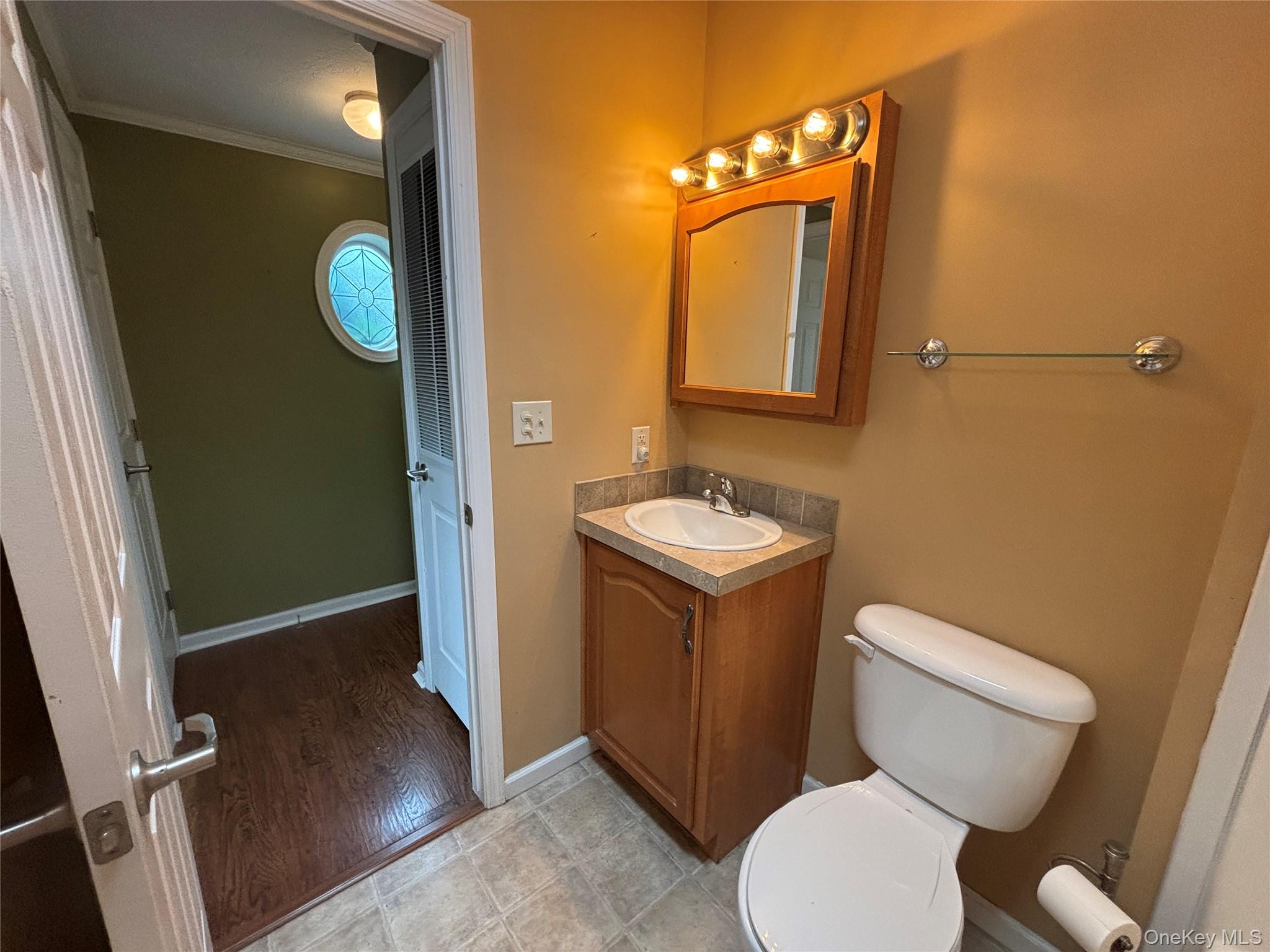 1661 Old Country Road, Unit 84 photo 25