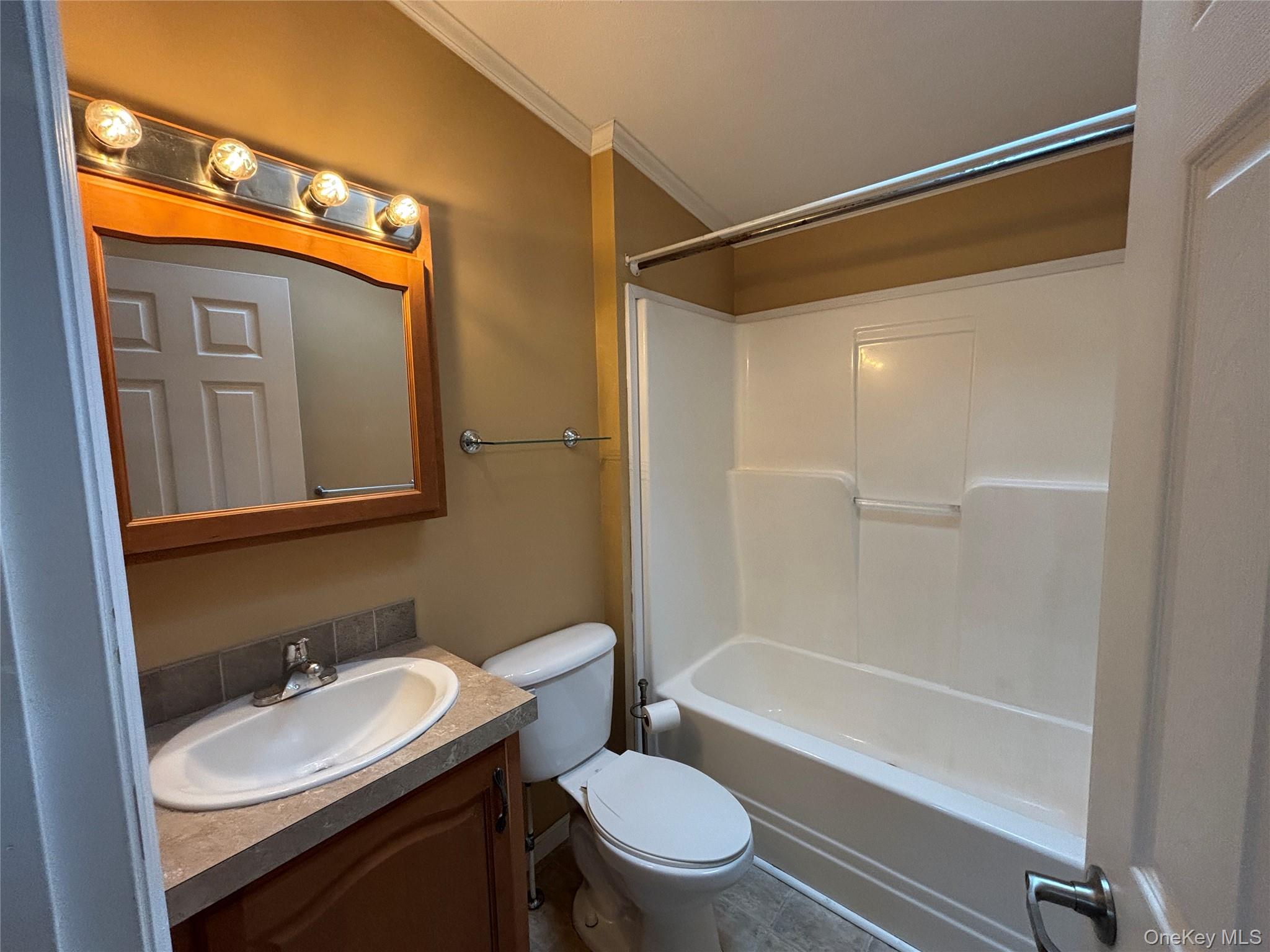 1661 Old Country Road, Unit 84 photo 22