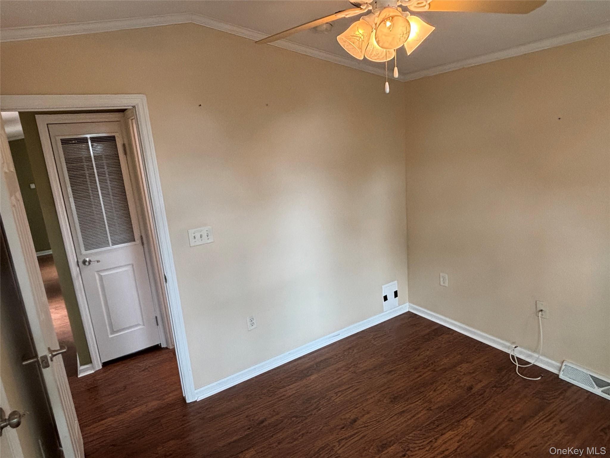 1661 Old Country Road, Unit 84 photo 19