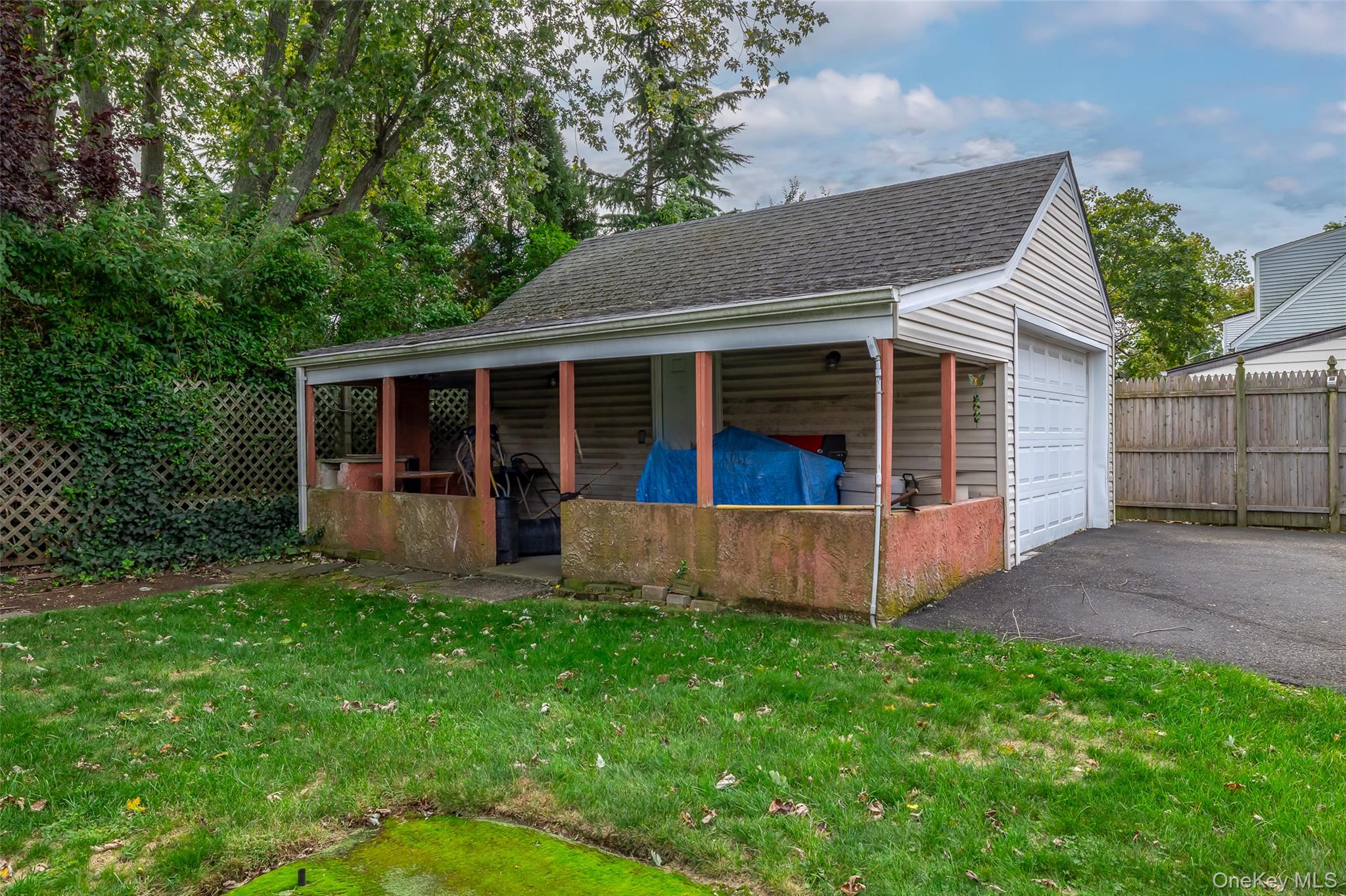 2975 Oceanside Road – For Sale photo 28