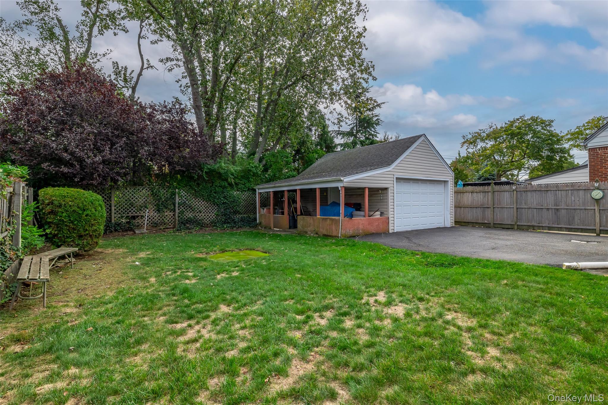 2975 Oceanside Road – For Sale photo 25