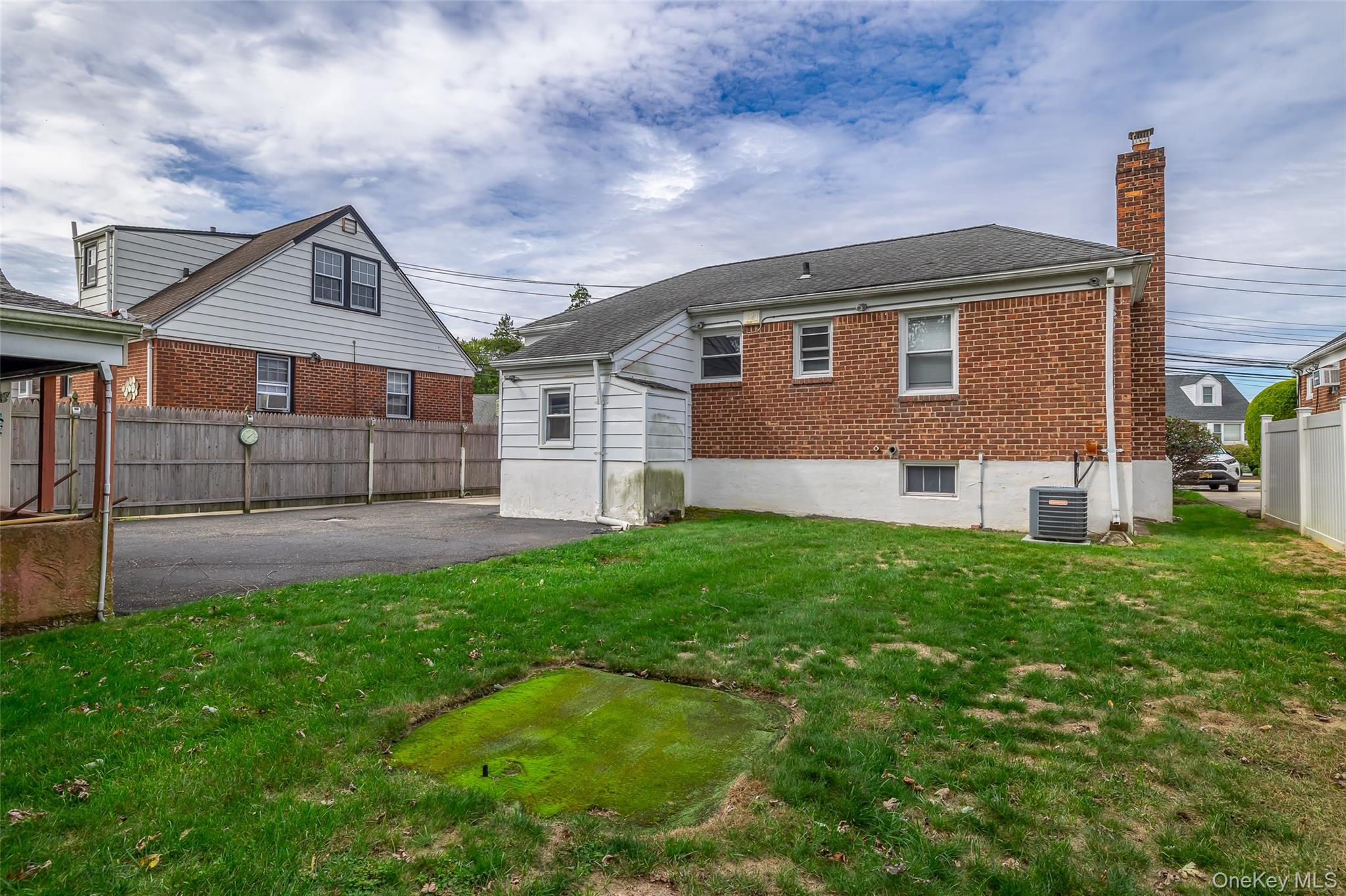 2975 Oceanside Road – For Sale photo 27