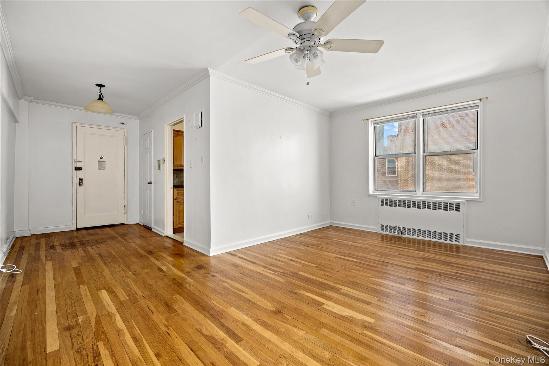 81-15 35th Avenue, Unit 6B photo 4