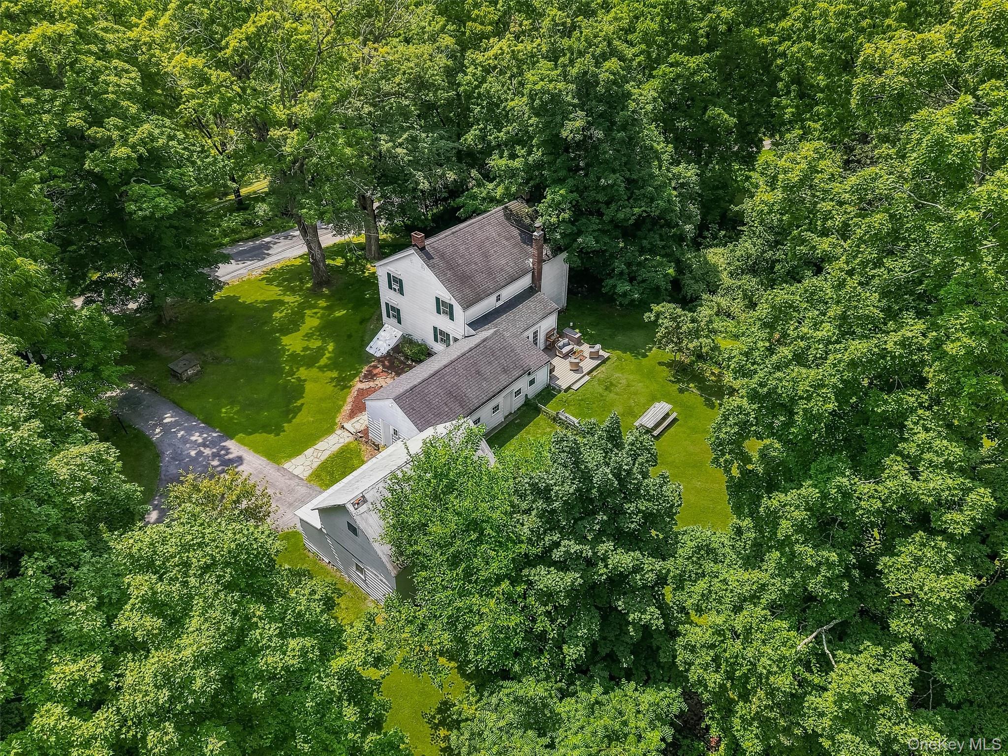 51 Mountainside Road – For Sale