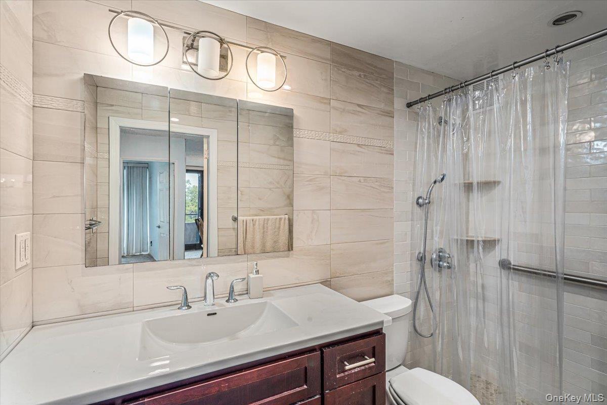 162-10 Powells Cove Boulevard, Unit 7D photo 10