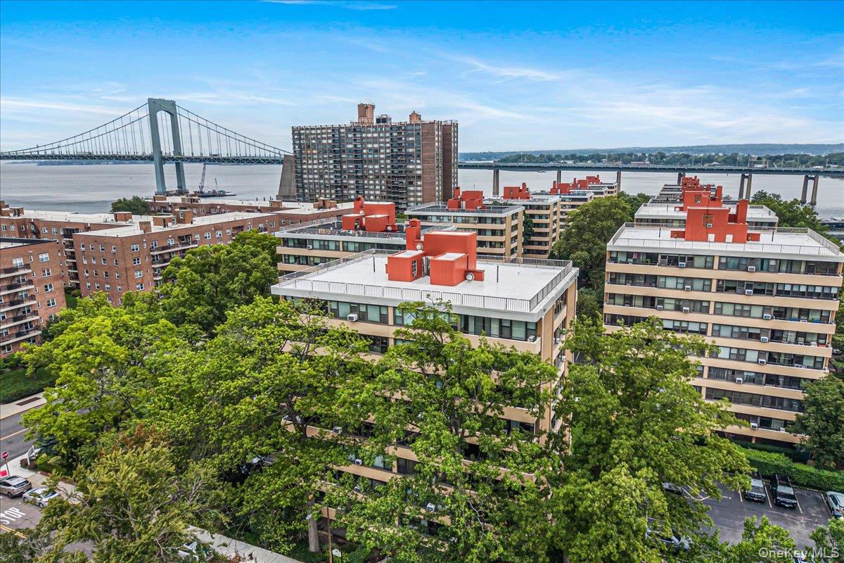 162-10 Powells Cove Boulevard, Unit 7D
