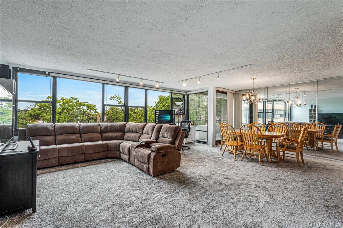 162-10 Powells Cove Boulevard, Unit 7D photo 3