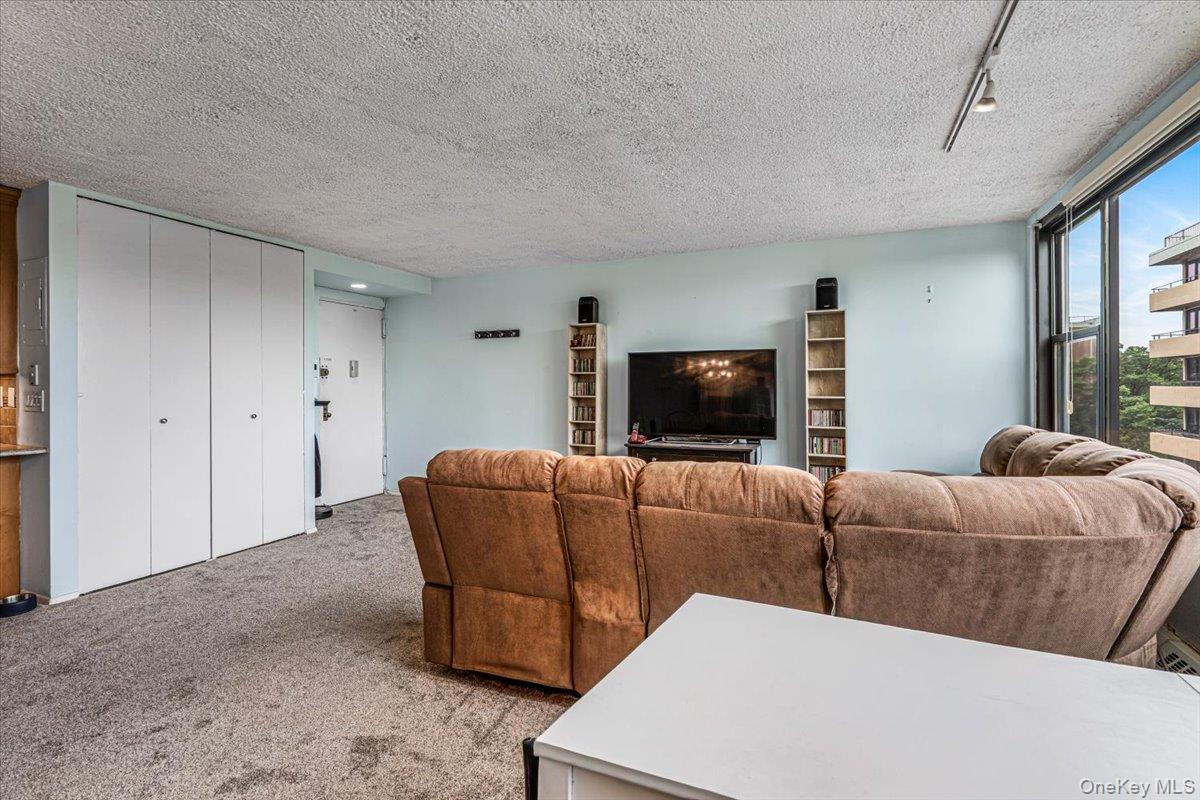 162-10 Powells Cove Boulevard, Unit 7D photo 5