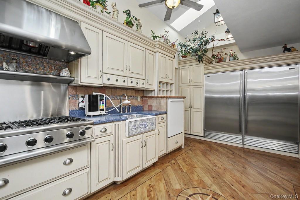 14 Longview Lane – For Sale photo 21
