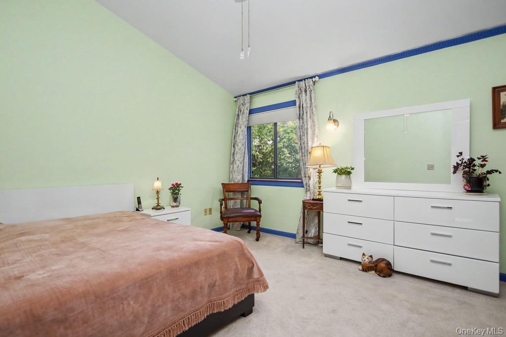 14 Longview Lane – For Sale photo 37