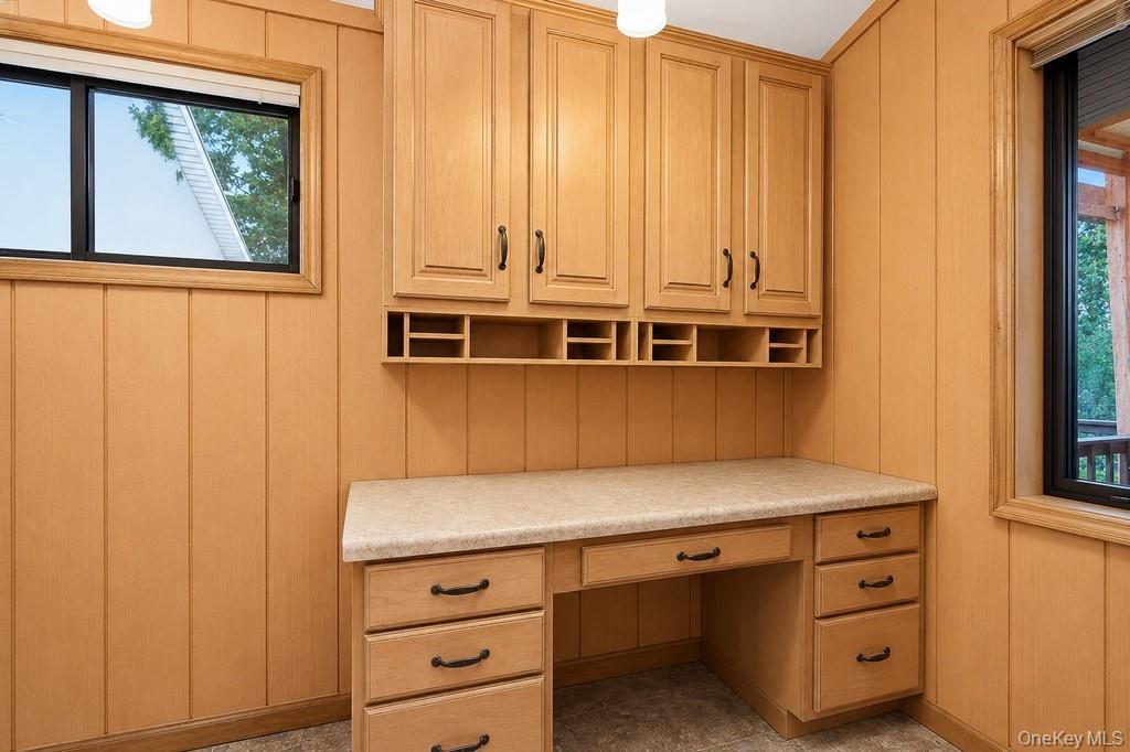 14 Longview Lane – For Sale photo 24