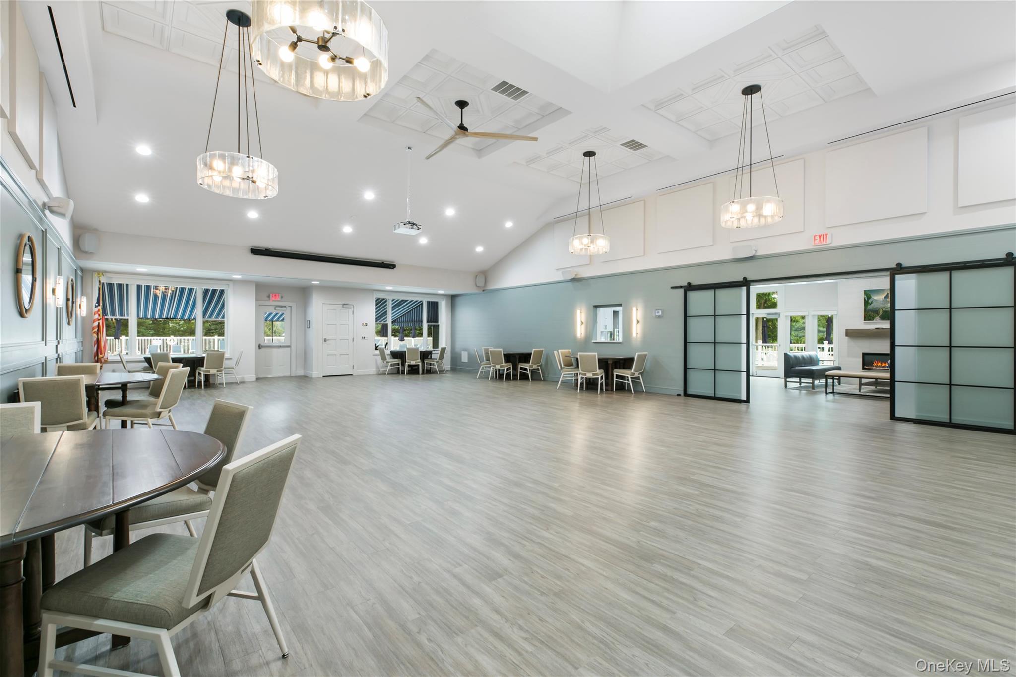 606 Bay View Circle, Unit 6 photo 11