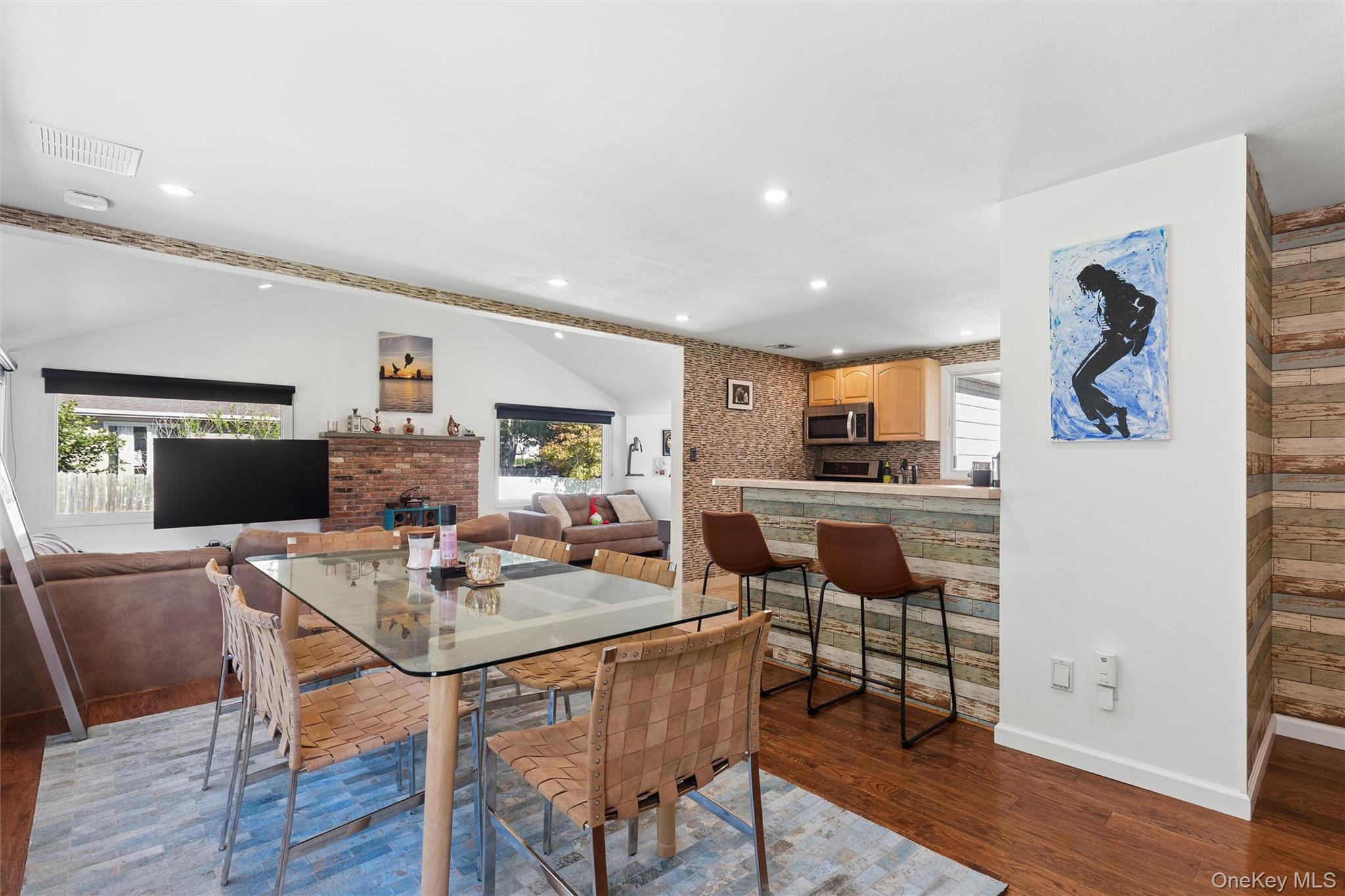 27 Atlantic Avenue – For Rent photo 8