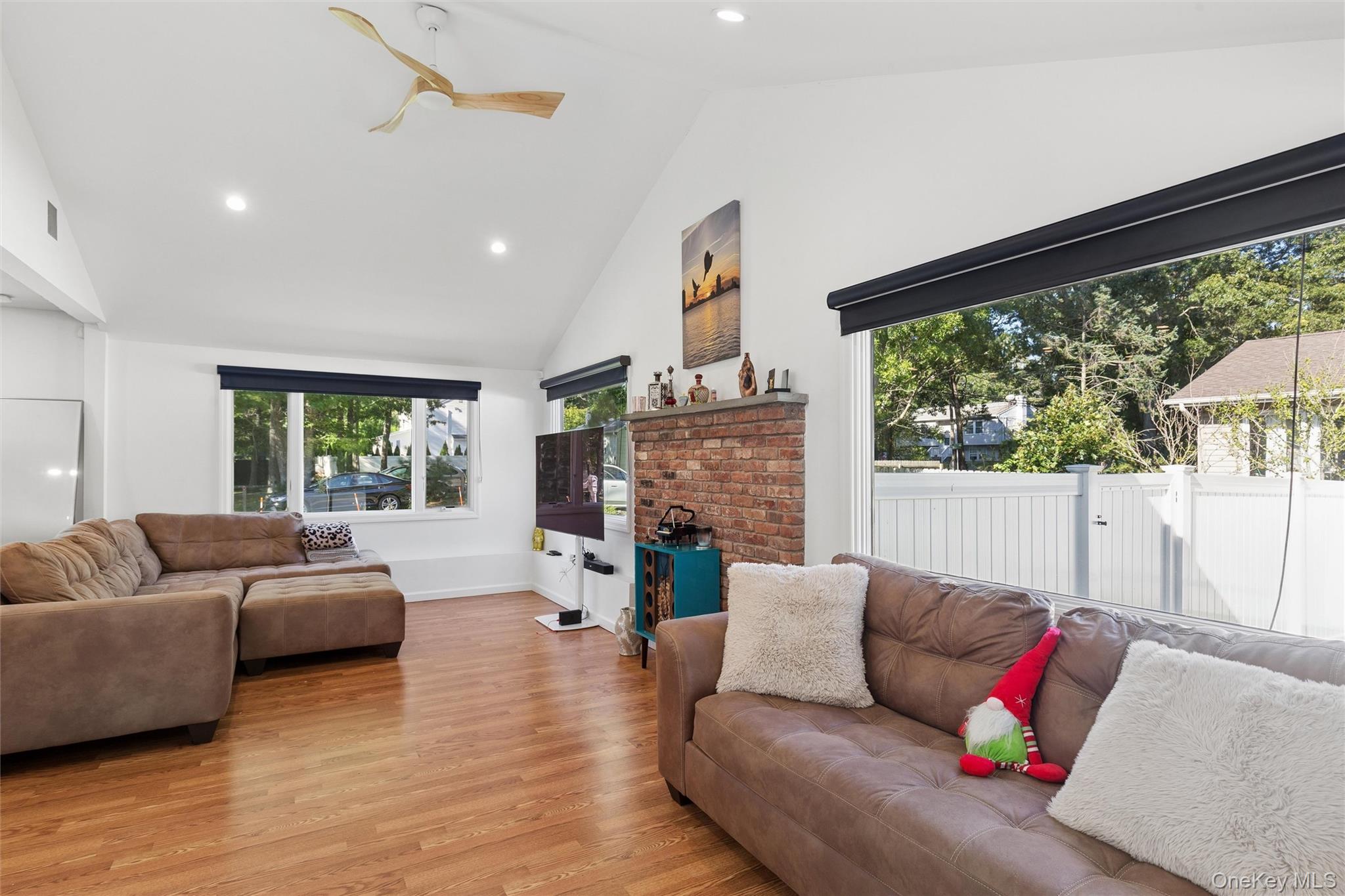 27 Atlantic Avenue – For Rent photo 10
