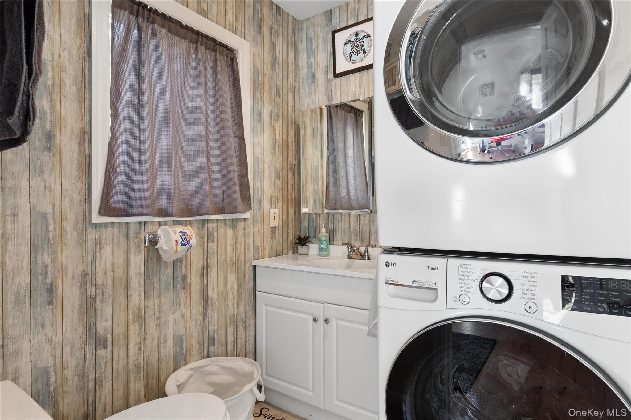 27 Atlantic Avenue – For Rent photo 16