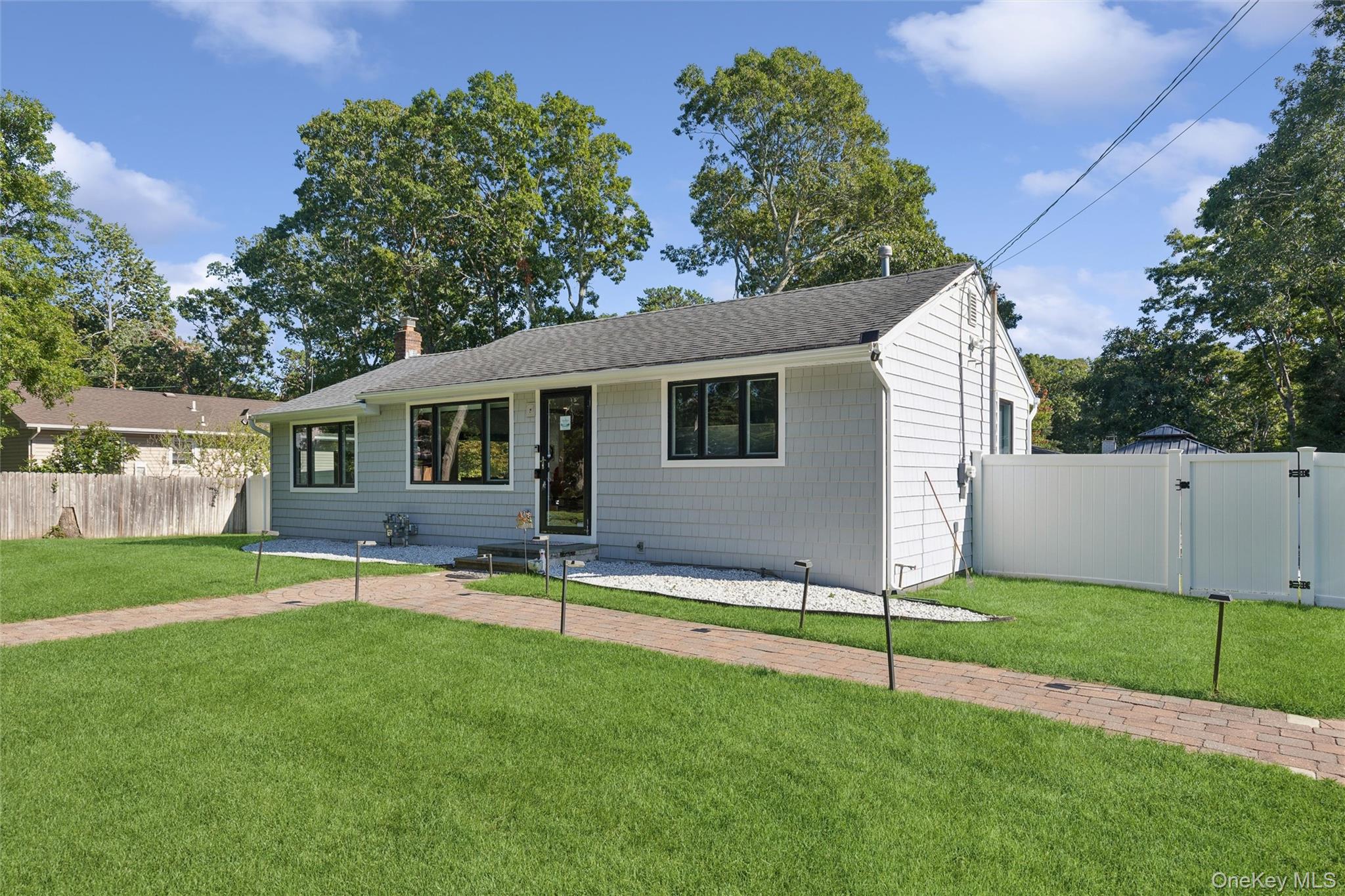 27 Atlantic Avenue – For Rent photo 2