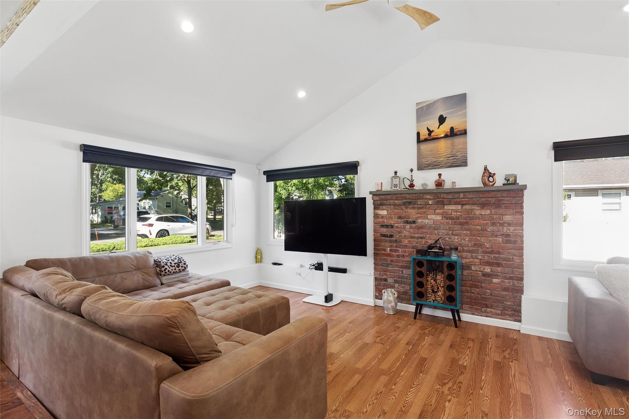27 Atlantic Avenue – For Rent photo 9