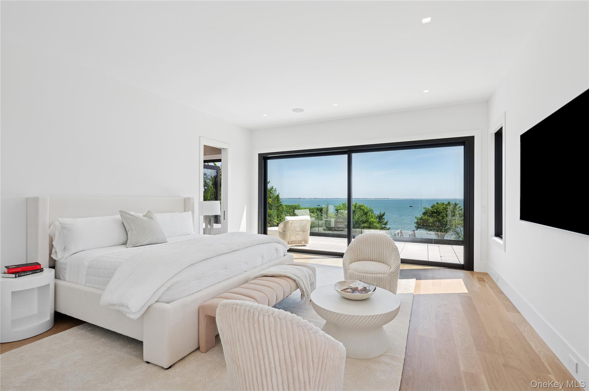 40 Oceanview Drive – For Rent photo 2