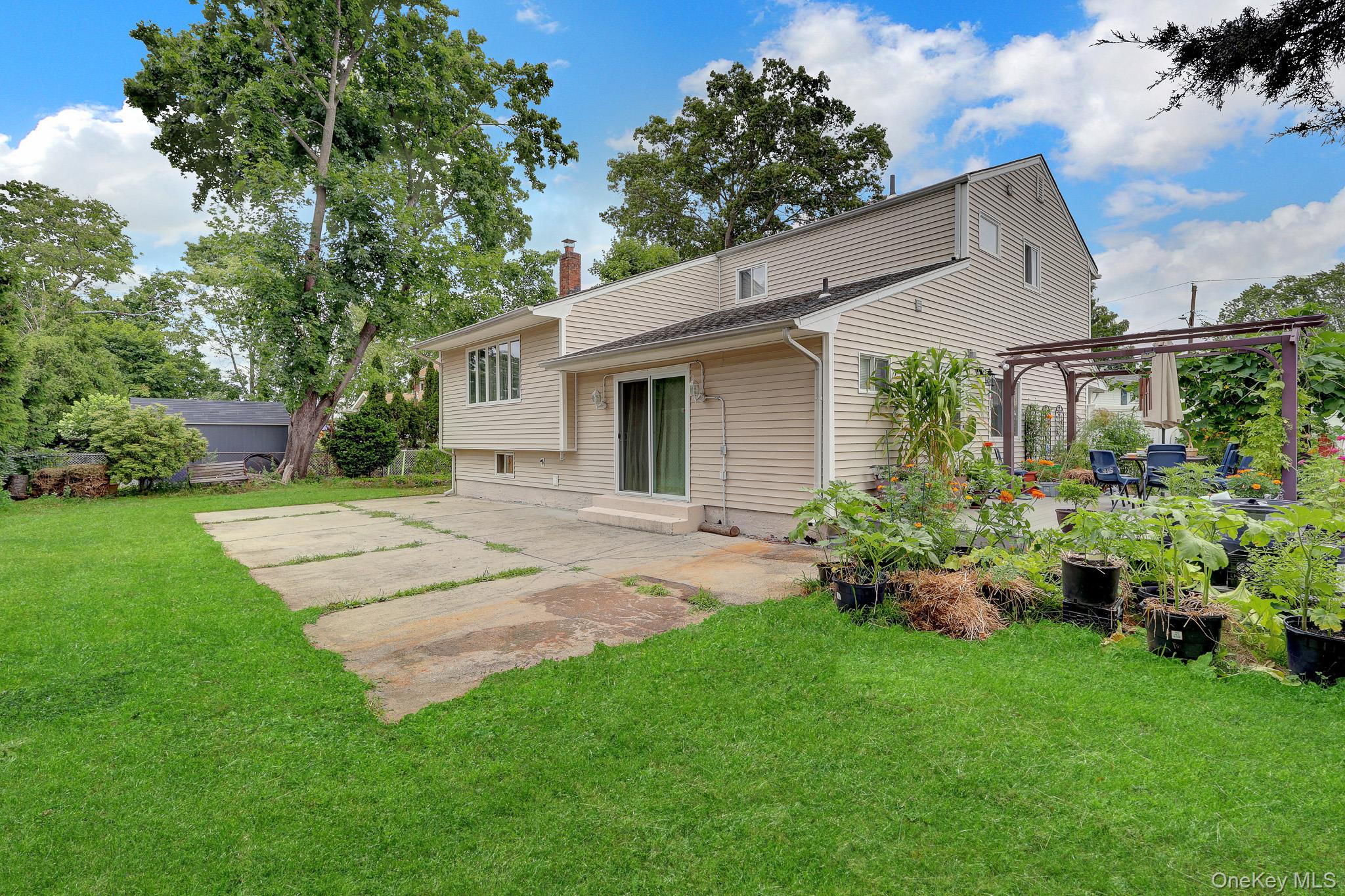 260 W 12th Street – For Sale photo 32