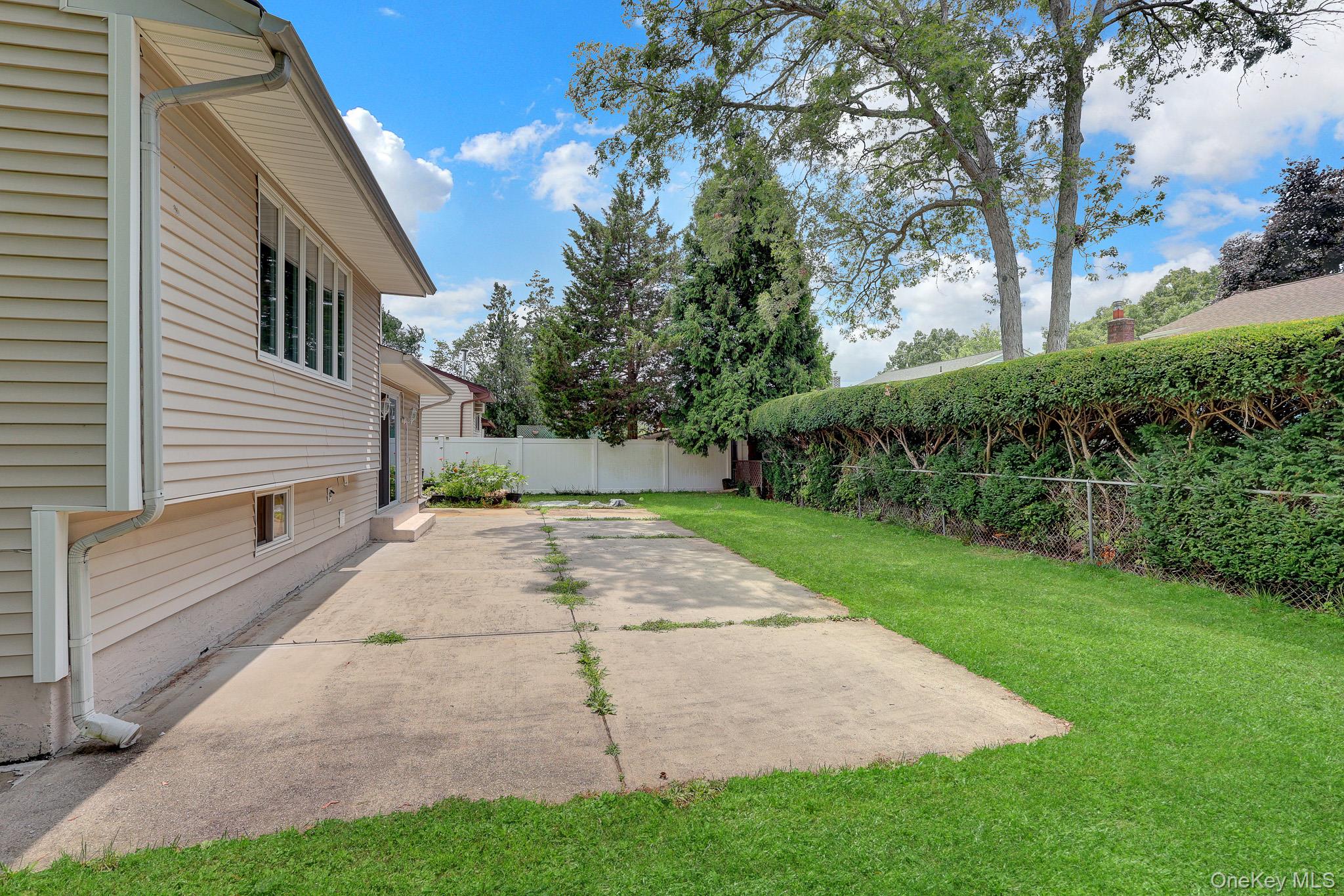 260 W 12th Street – For Sale photo 31