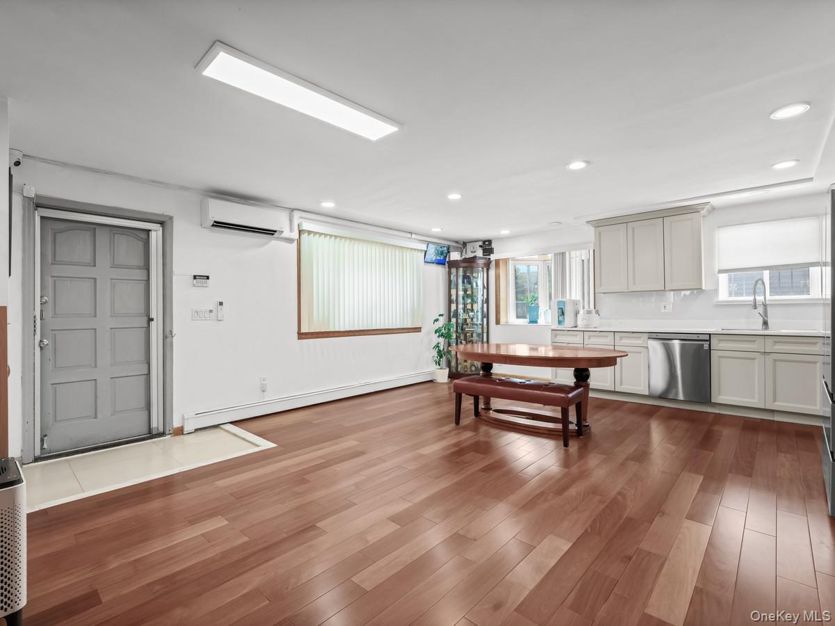 40-08 214th Place – For Sale photo 3