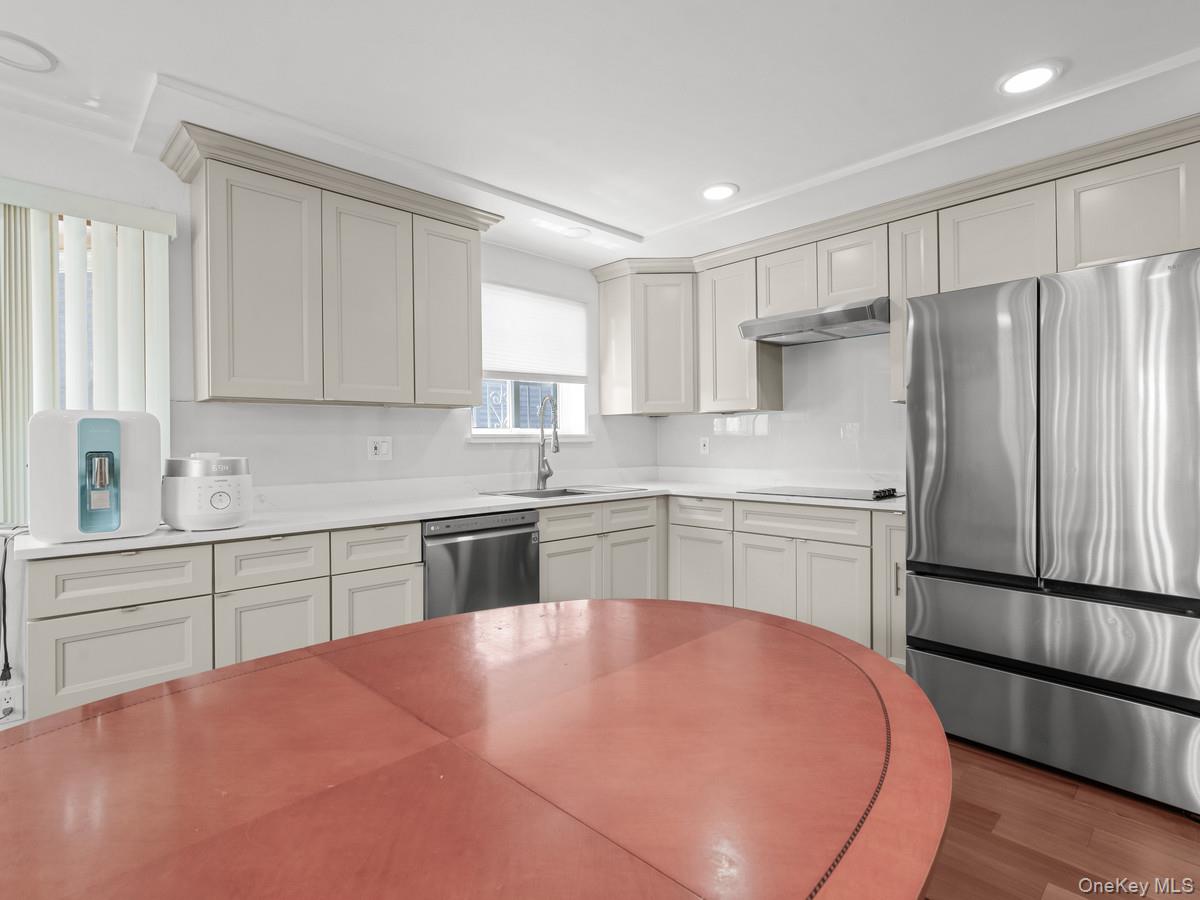 40-08 214th Place – For Sale photo 5