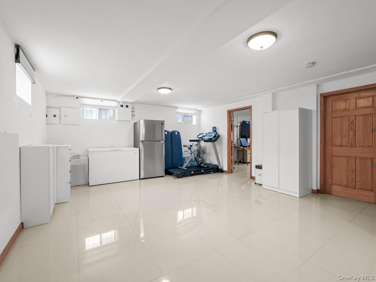 40-08 214th Place – For Sale photo 9