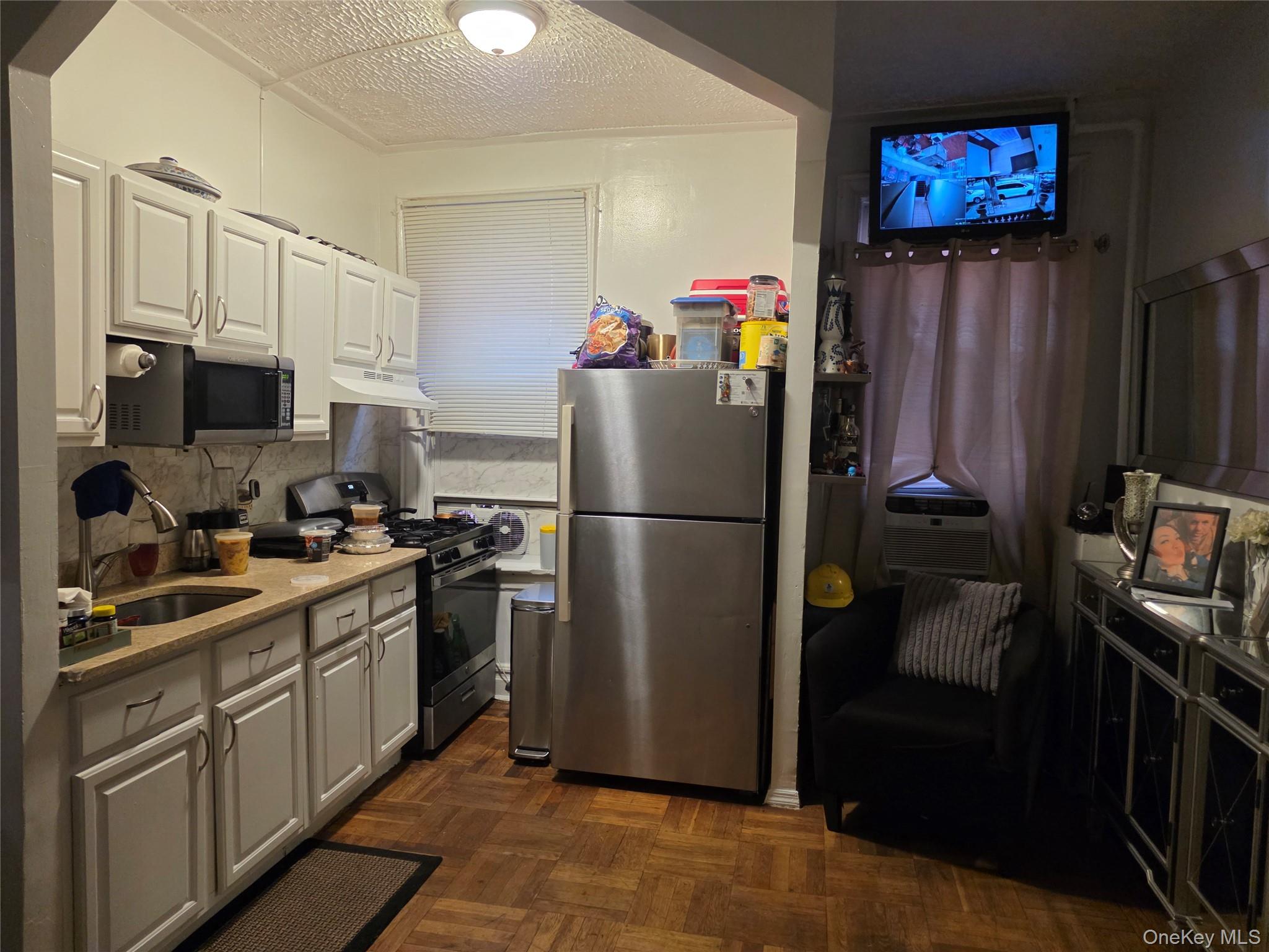 1268 Croes Avenue, Unit multifamil photo 9