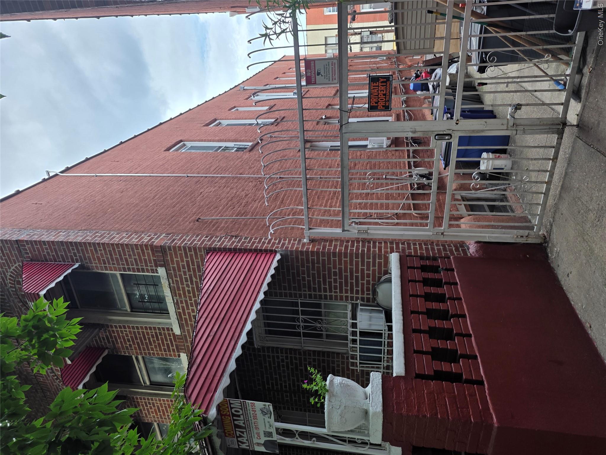 1268 Croes Avenue, Unit multifamil photo 2