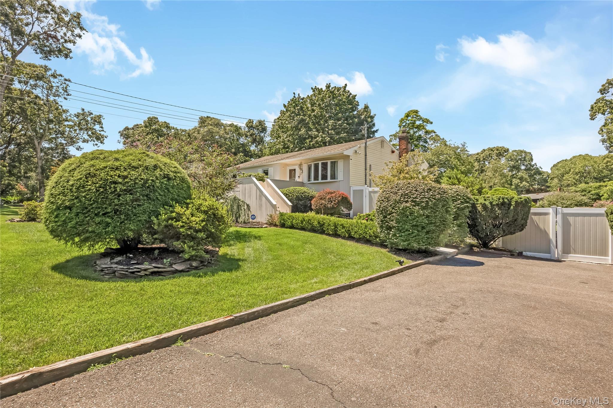 615 Sleepy Hollow Drive – For Sale