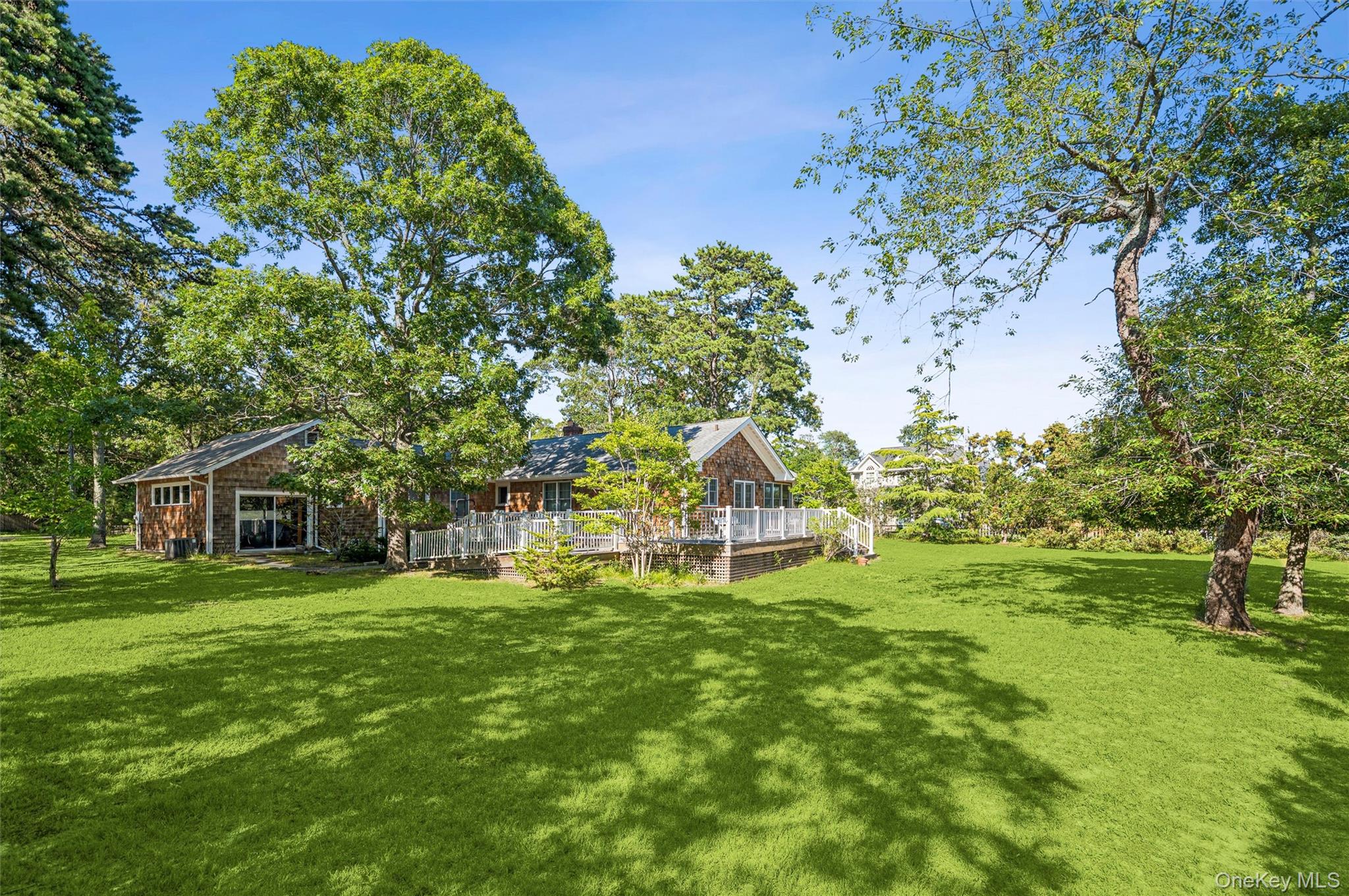 172 Bay Avenue E – For Sale photo 8