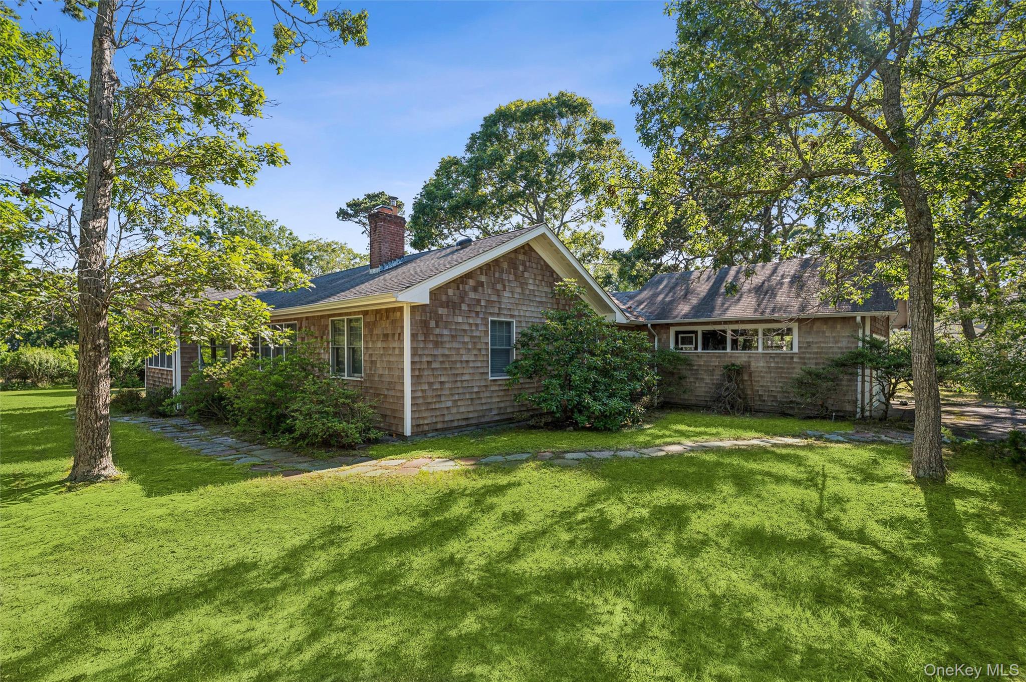 172 Bay Avenue E – For Sale photo 5