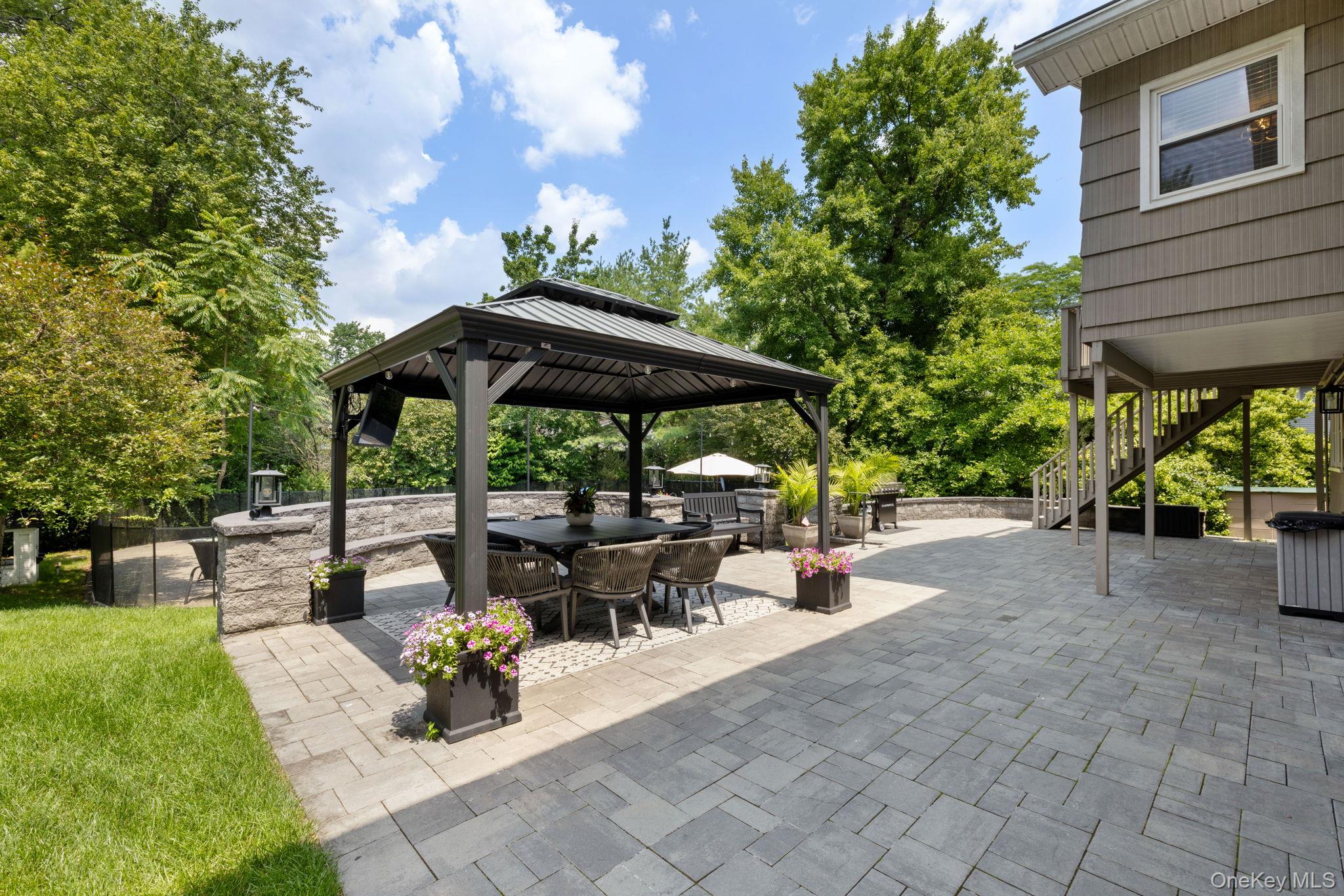 9 Behrendt Drive – For Sale photo 23