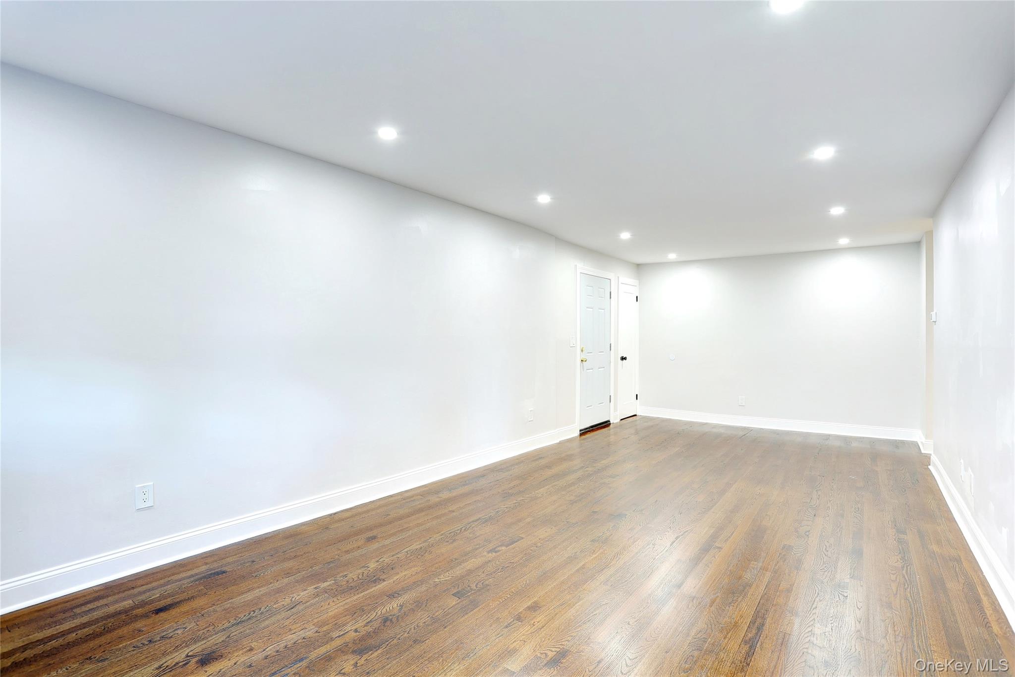 180 Kearsing Parkway, Unit B photo 6