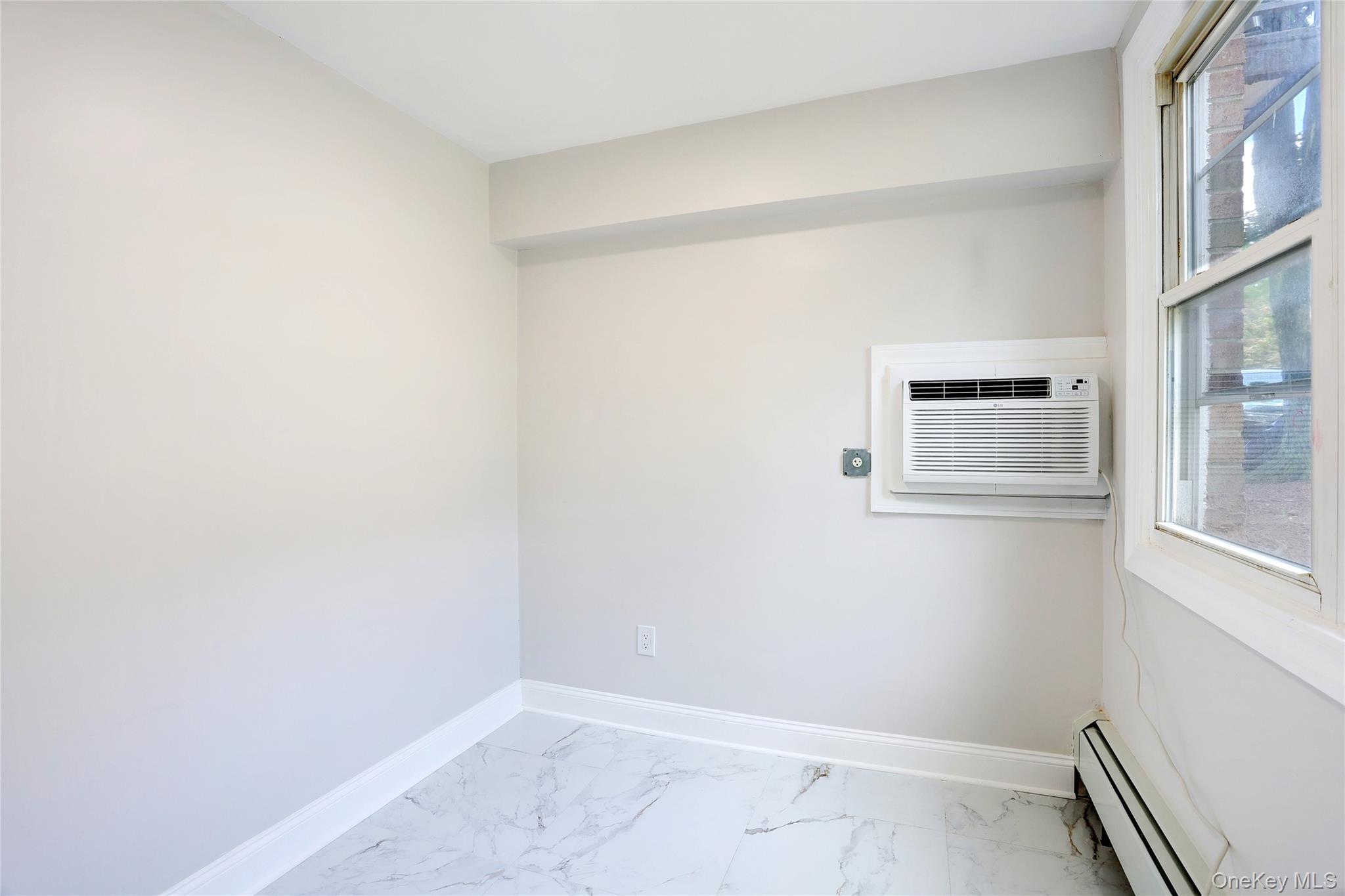 180 Kearsing Parkway, Unit B photo 7