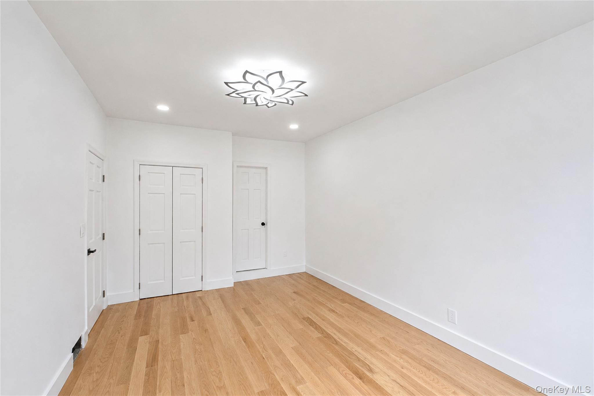1410 E 52nd Street – For Sale photo 13