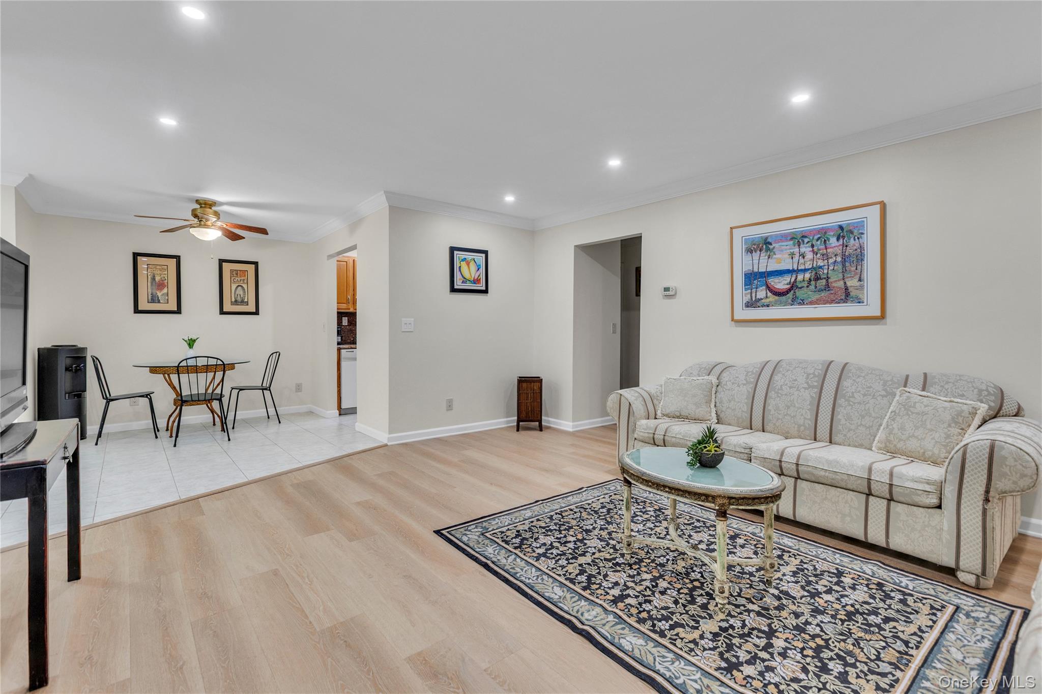 45 Richmond Boulevard, Unit 2B photo 6