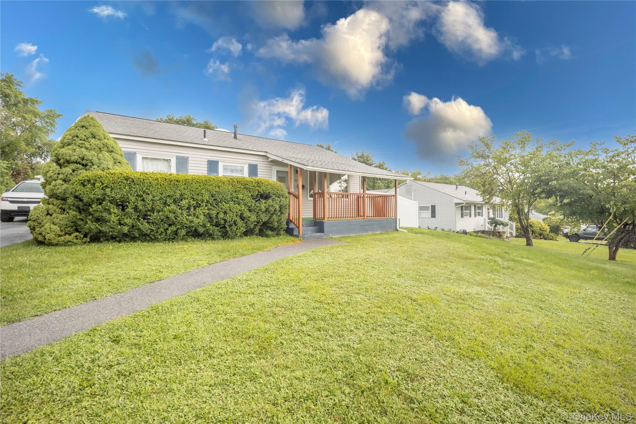 32 Peter Cooper Drive – For Sale photo 3