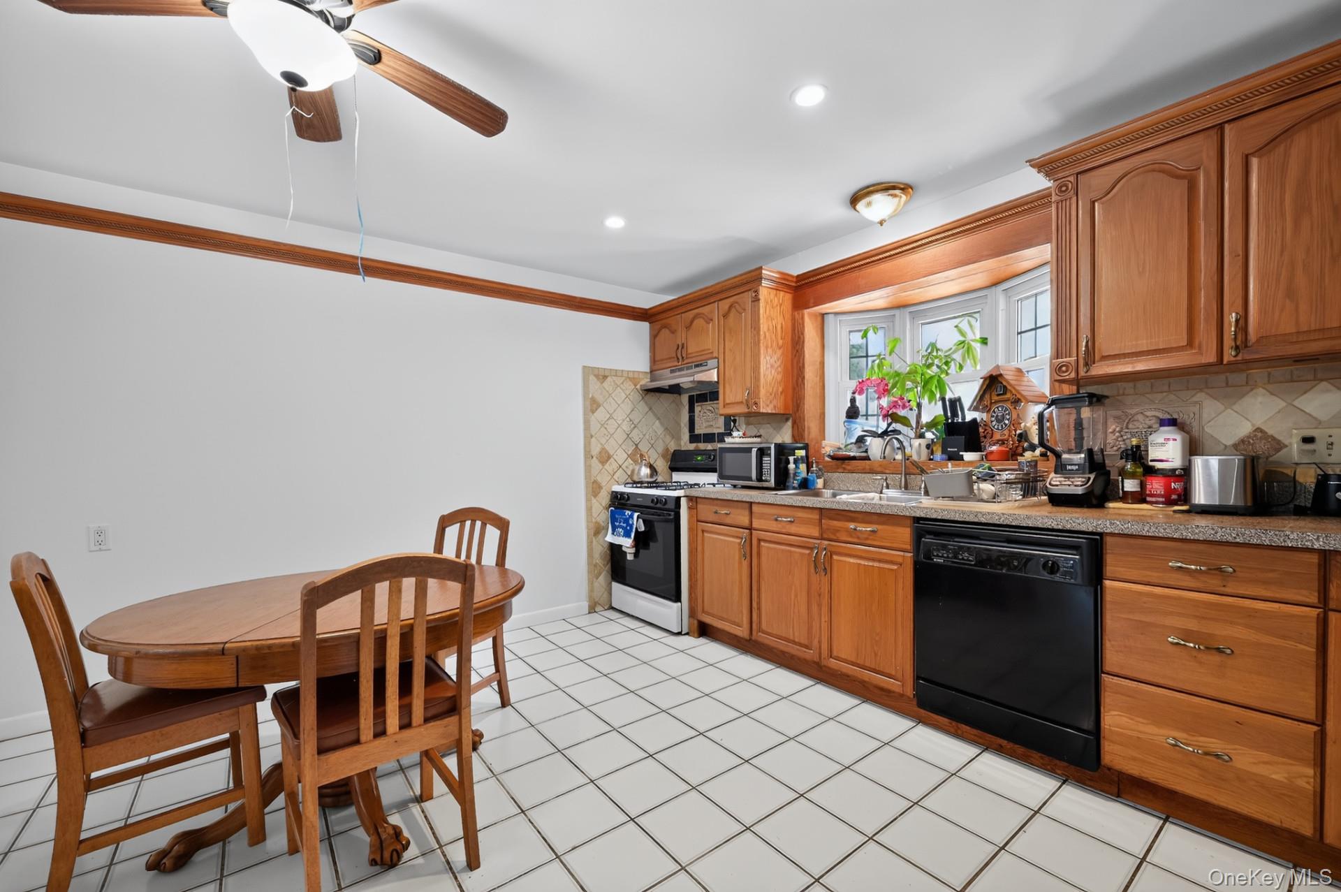 857 Western Highway – For Sale photo 13