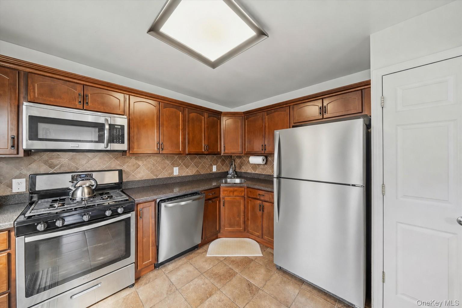 3409 Whispering Hills – For Sale photo 4