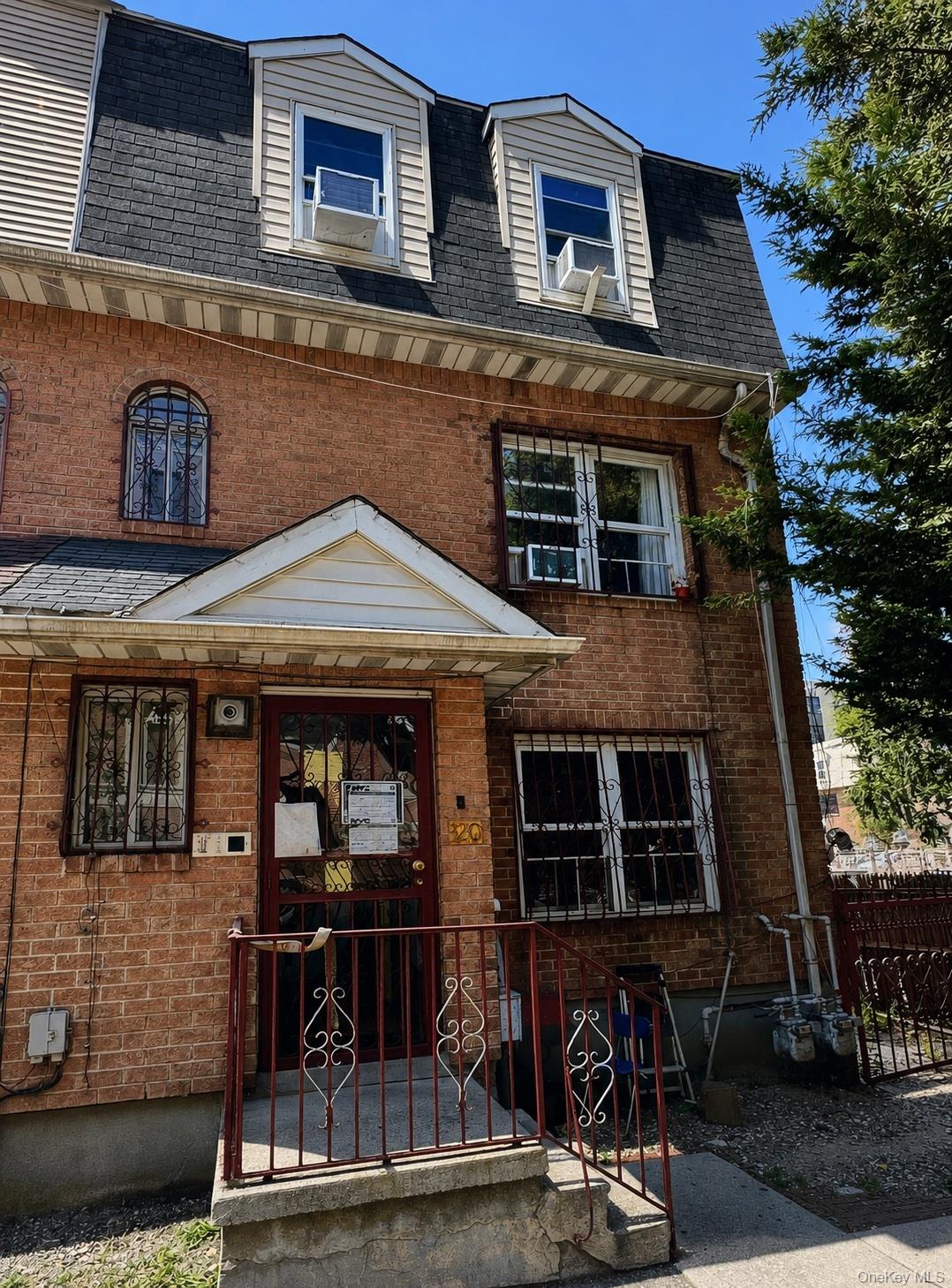 320 184th – For Sale