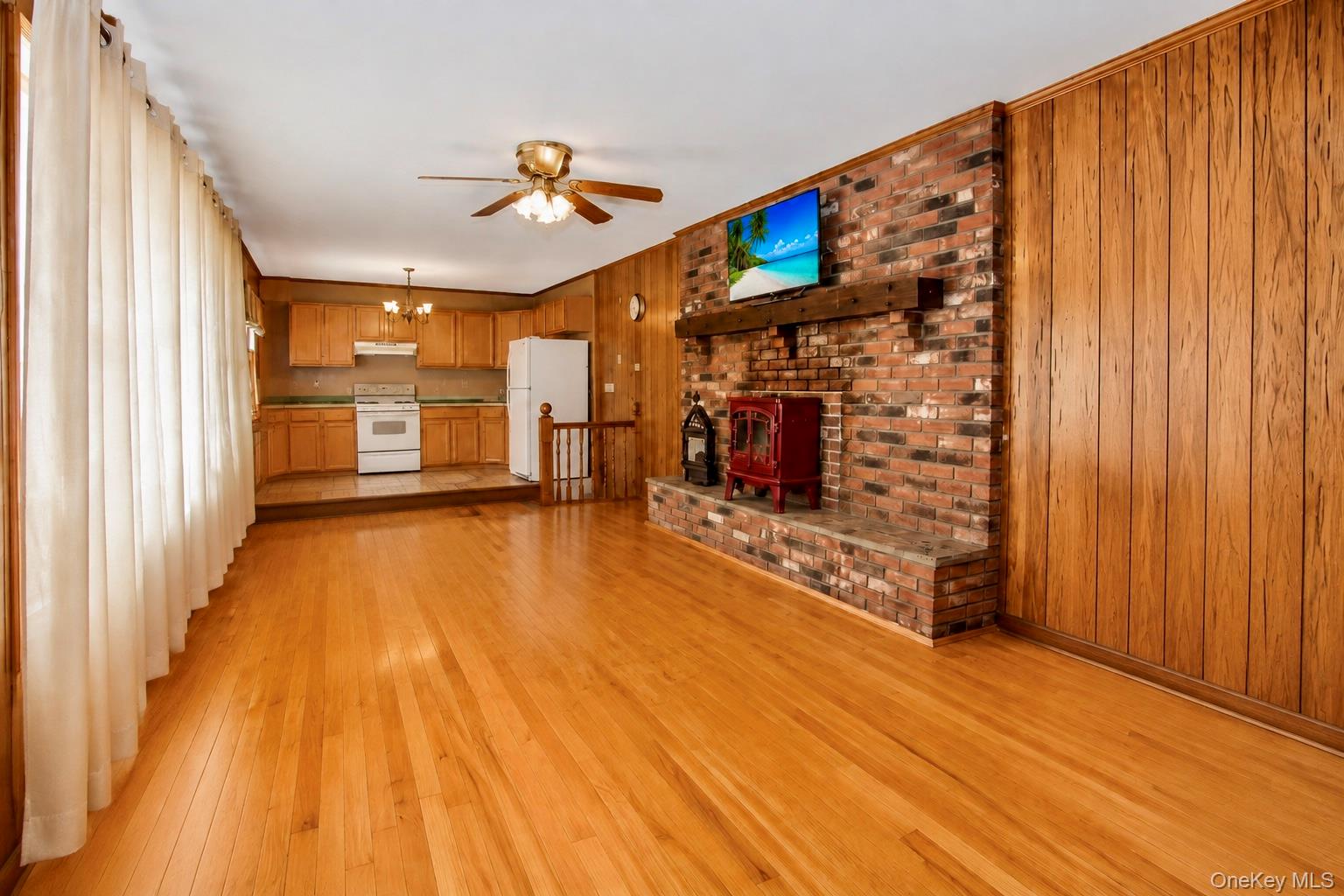 2 Schrempp Lane – For Sale photo 2