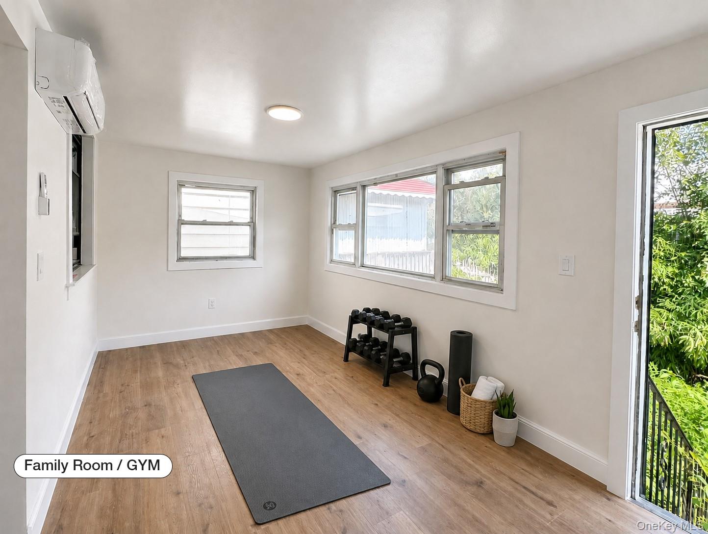 2942 Lurting Avenue – For Sale photo 4