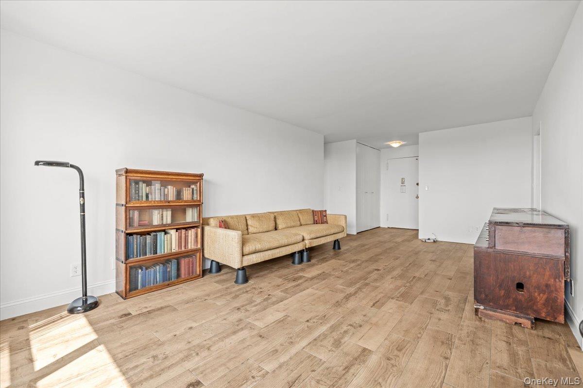 555 Kappock Street, Unit 24T photo 6
