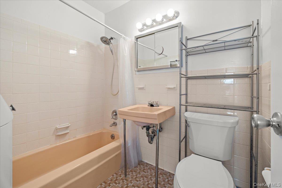 555 Kappock Street, Unit 24T photo 20