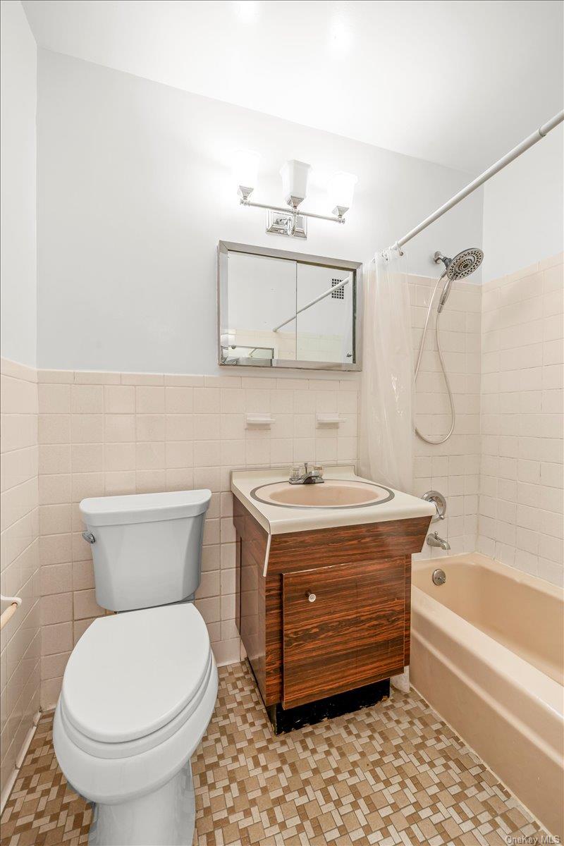 555 Kappock Street, Unit 24T photo 18