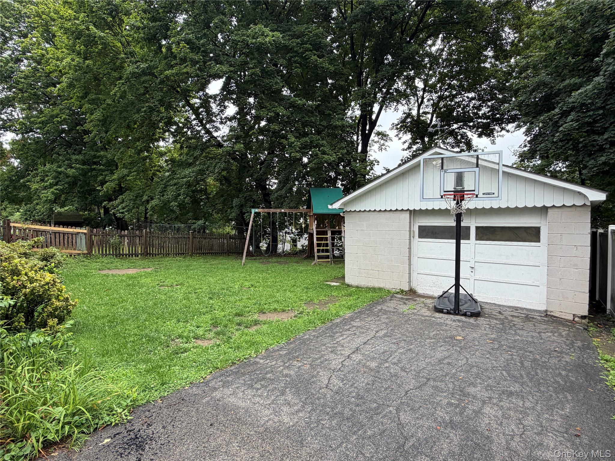 7 Broadway – For Rent photo 2