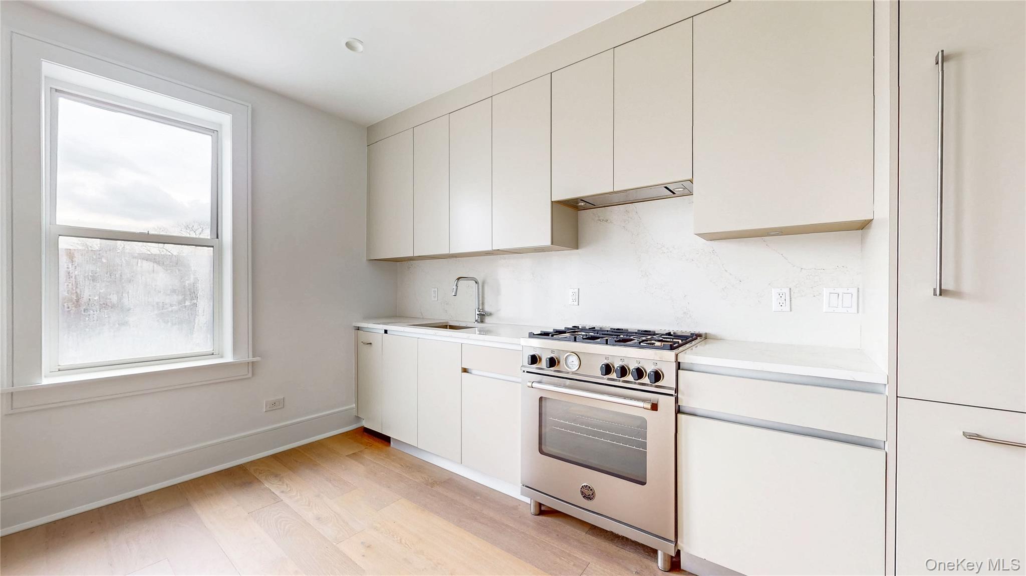 14809 Northern Boulevard, Unit 5J photo 10